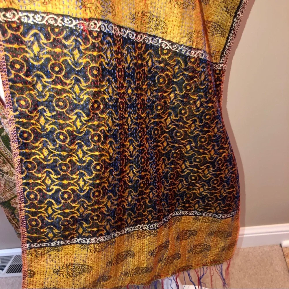Beautiful Lightweight Tapestry Scarf with Fringe